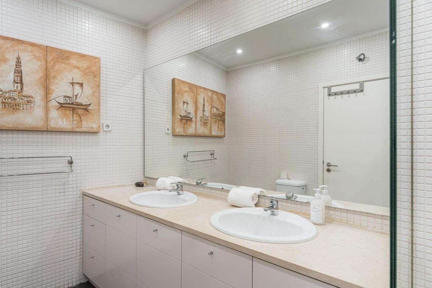 Guestready - Fantastic Apt Overlooking Douro River OOporto Exteriör bild